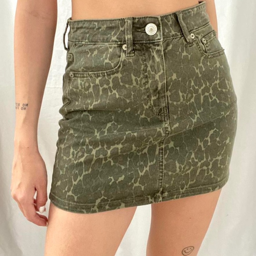 American Eagle Mini Skirt